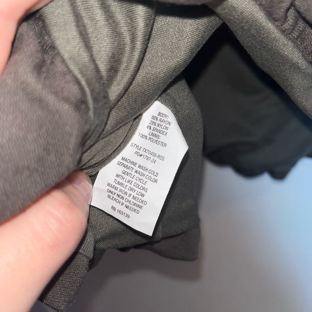 Dark Grey Bubble Tank - Picture 4 of 4
